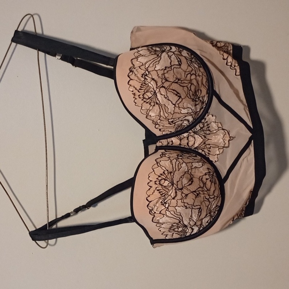 Auden pink and black bra